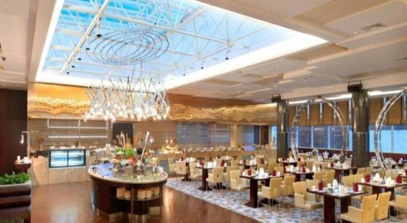 Golden Eagle Summit Hotel Downtown Nanjing  Exterior foto
