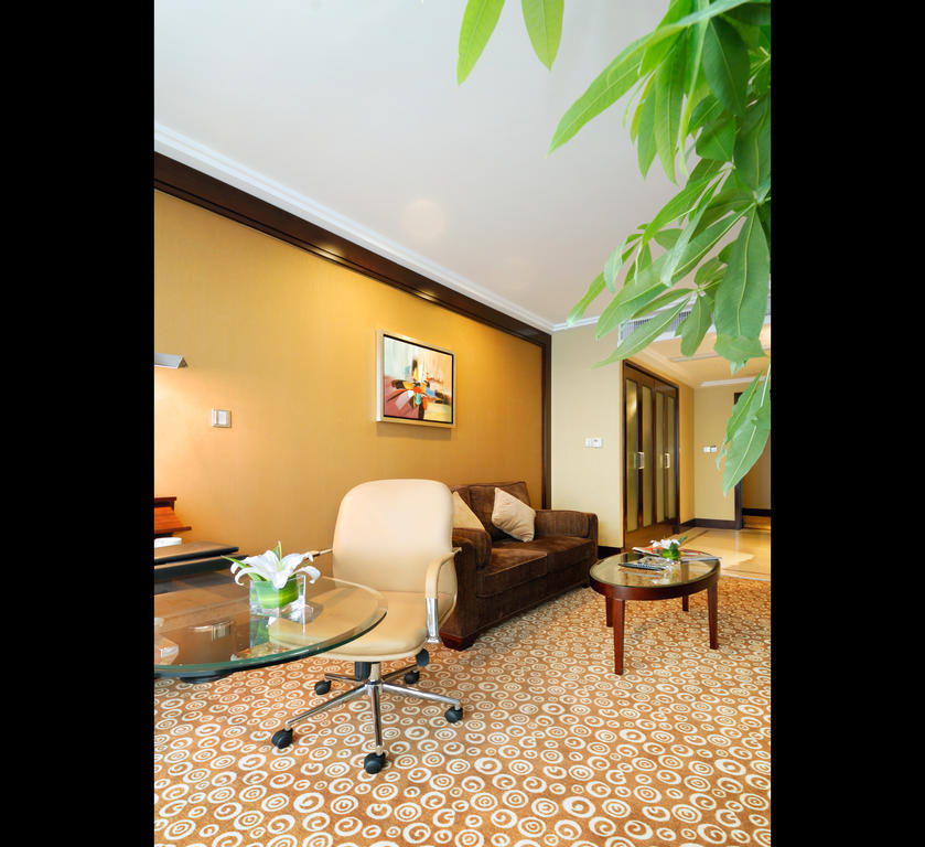 Golden Eagle Summit Hotel Downtown Nanjing  Cameră foto