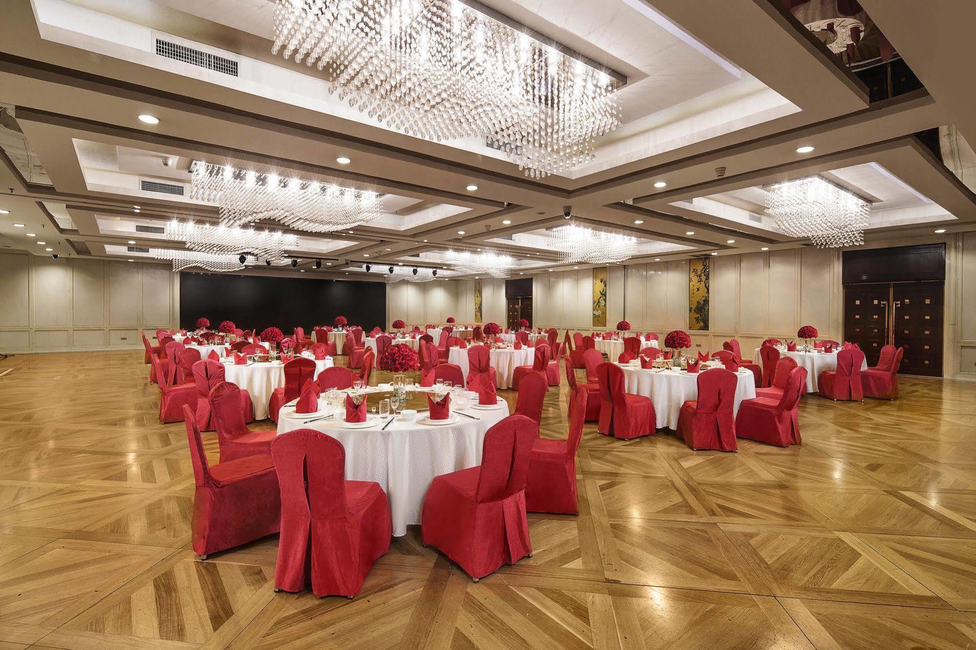 Golden Eagle Summit Hotel Downtown Nanjing  Exterior foto