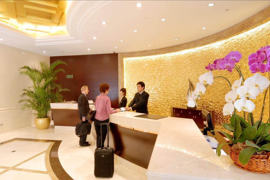 Golden Eagle Summit Hotel Downtown Nanjing  Exterior foto